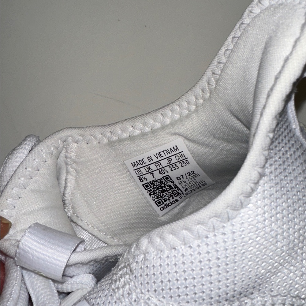 New Adidas White Cloudfoam Women’s Athletic Sneakers. Size 8.5. - Picture 8 of 8